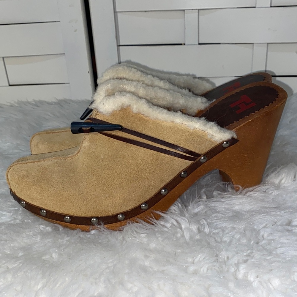 Tommy Hilfiger Tan Suede Shearling Clog Mules - Picture 3 of 8